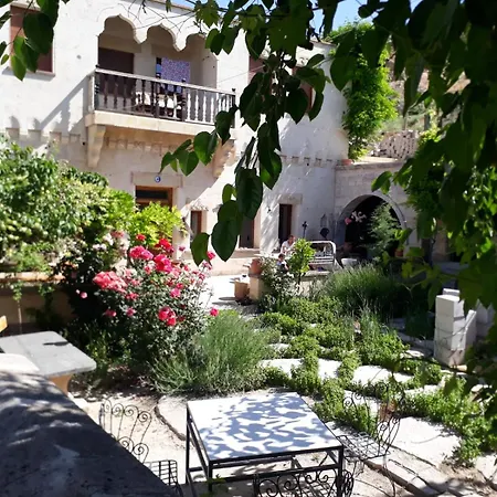 Mozaik Stone Bed & Breakfast