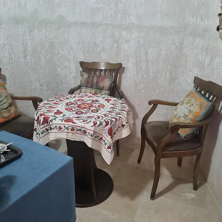 Mozaik Stone Bed & Breakfast