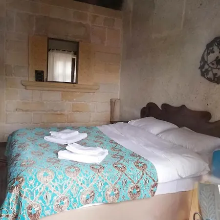 Mozaik Stone Bed & Breakfast